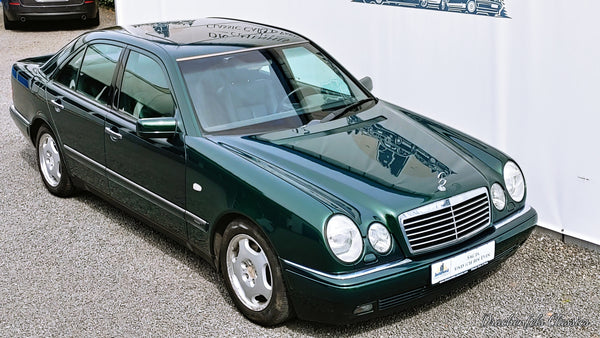 Mercedes-Benz E320 (W210) 1. Hand, Amazonitgrün metallic (1997)